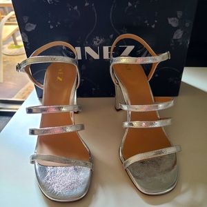Inez Sasha in Silver Crinkle Metallic high heeled sandals size 8C